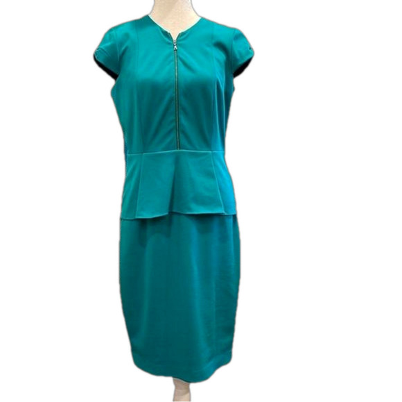 Tahari Sz 10 emerald green sleeveless lined peplum dress with front &  side zip - Picture 1 of 8